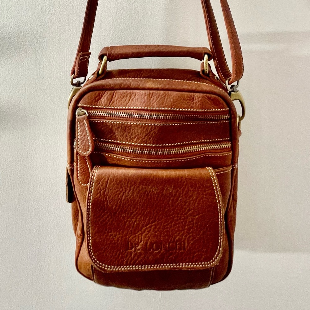 100% leather Crossbody purse. Purchased in Italy.